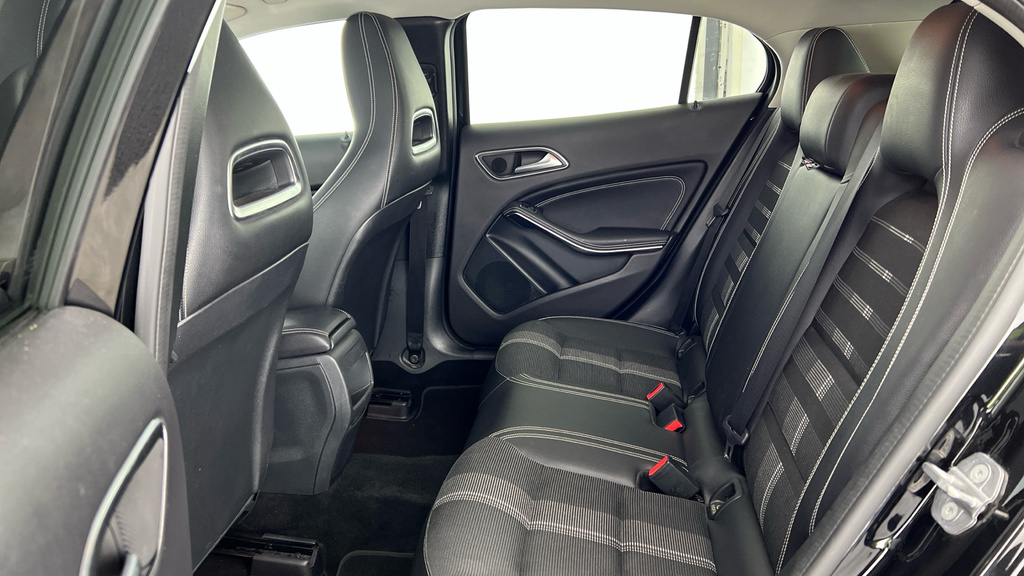 Mercedes-Benz GLA Class Amg Line Edition Black #20