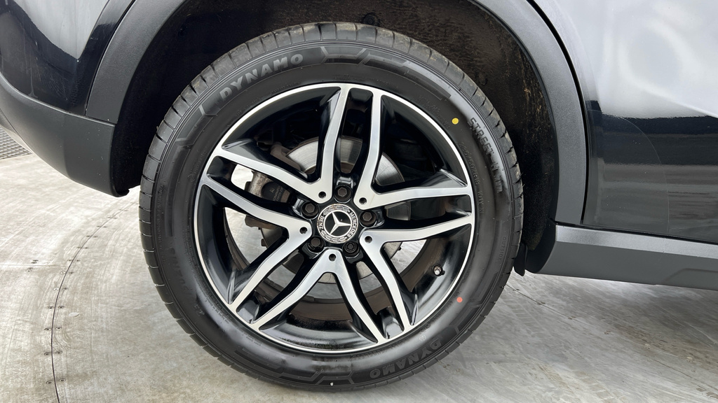 Mercedes-Benz GLA Class Amg Line Edition Black #25