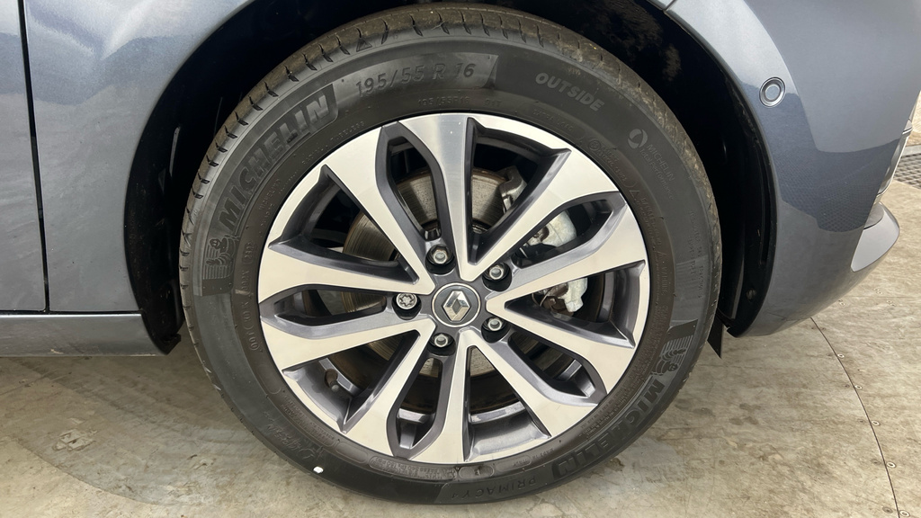 Renault Zoe Gt Line Purple #31