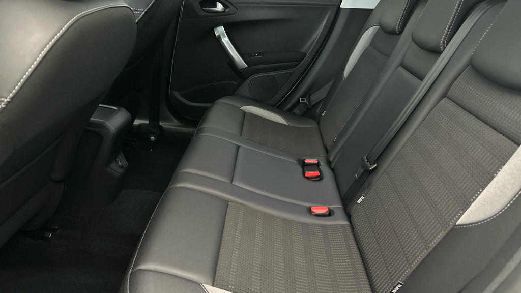 Peugeot 2008 Gt Line Grey #22