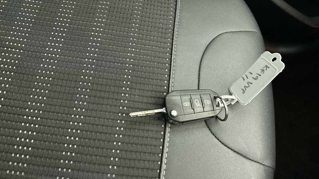 Peugeot 2008 Gt Line Grey #15