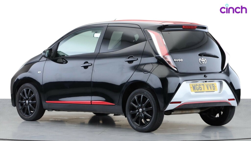 Toyota Aygo X X-press White #5