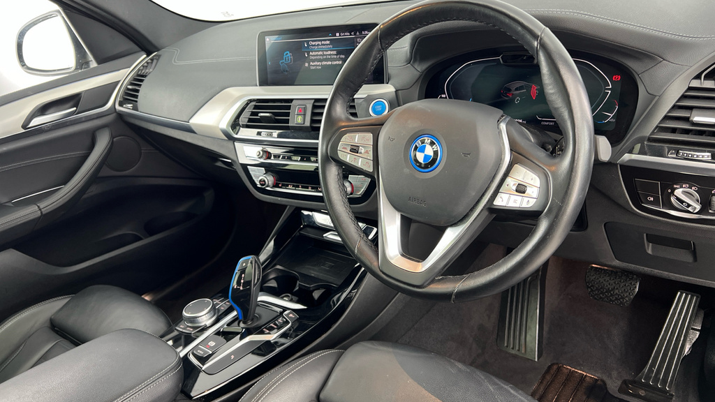 BMW iX3 80Kwh M Sport Black #9