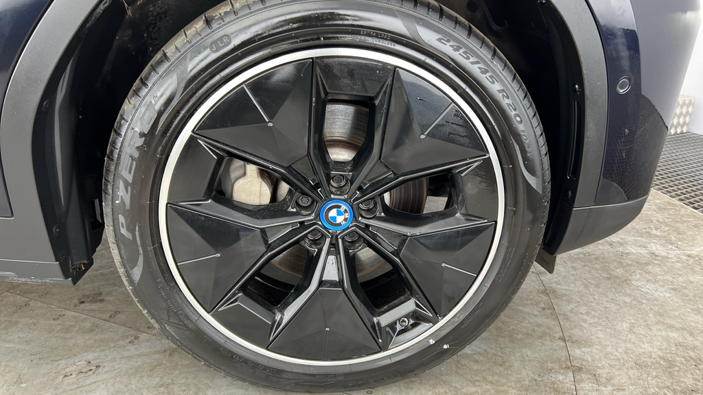 BMW iX3 80Kwh M Sport Black #30