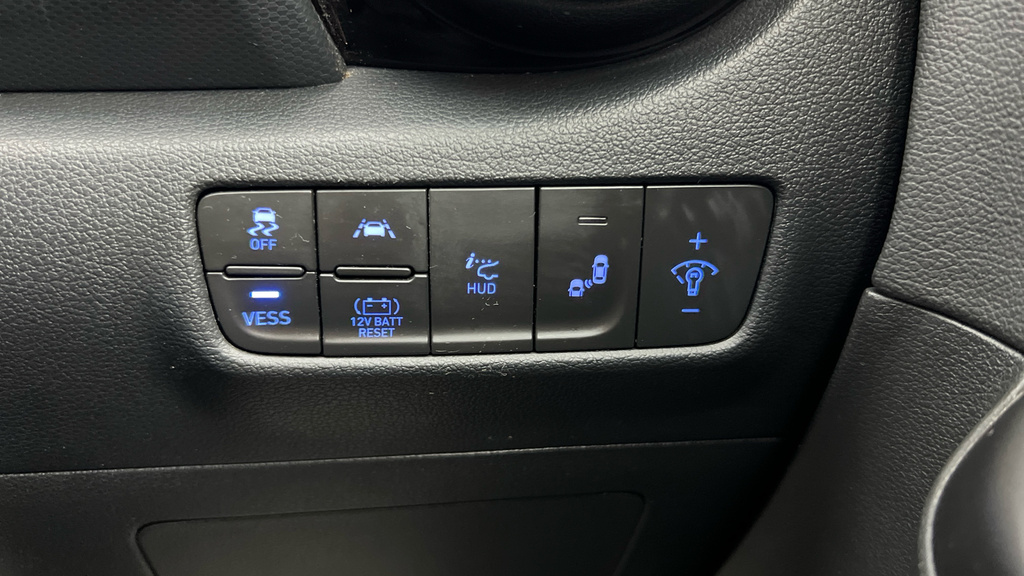 Hyundai Kona Hatchback Grey #33