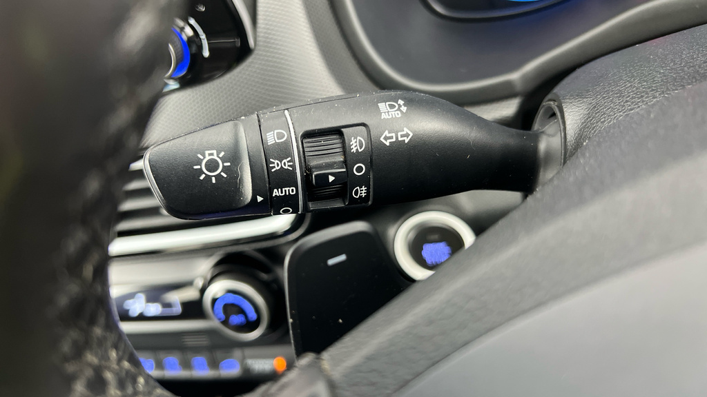 Hyundai Kona Hatchback Grey #35
