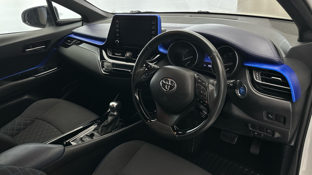 Toyota C-Hr Dynamic Grey #11