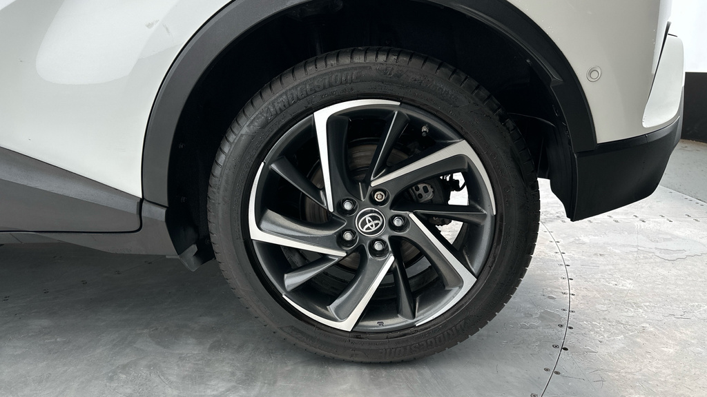 Toyota C-Hr Dynamic Grey #25