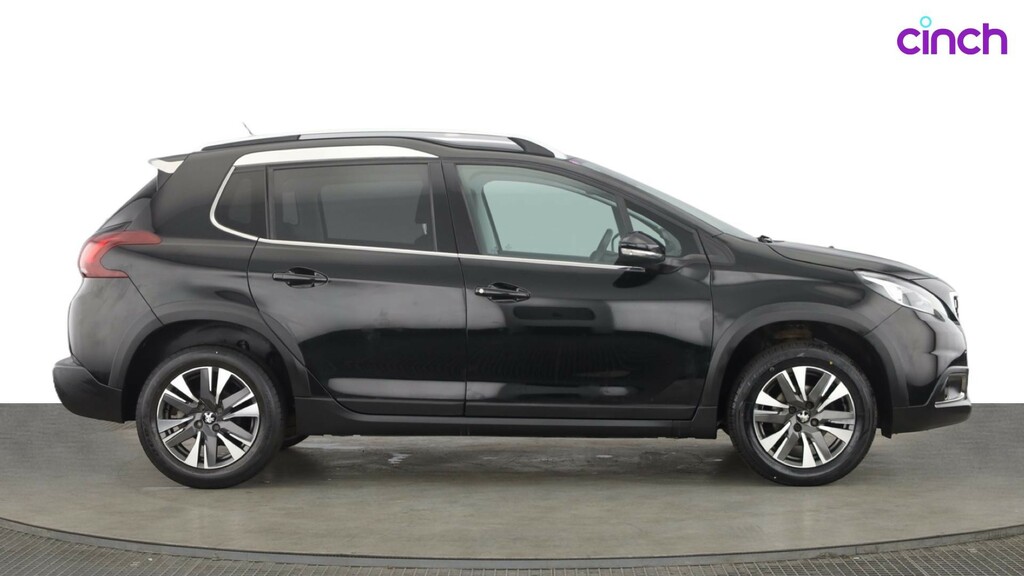 Peugeot 2008 2017 17 Puretech White #2