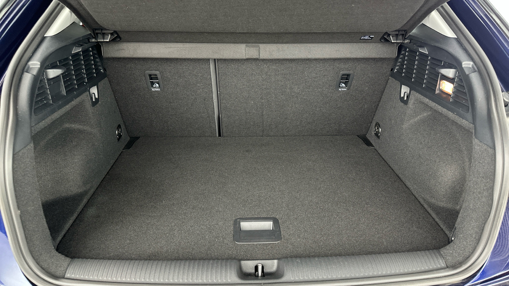 Audi Q2 30 Tfsi Sport Grey #25