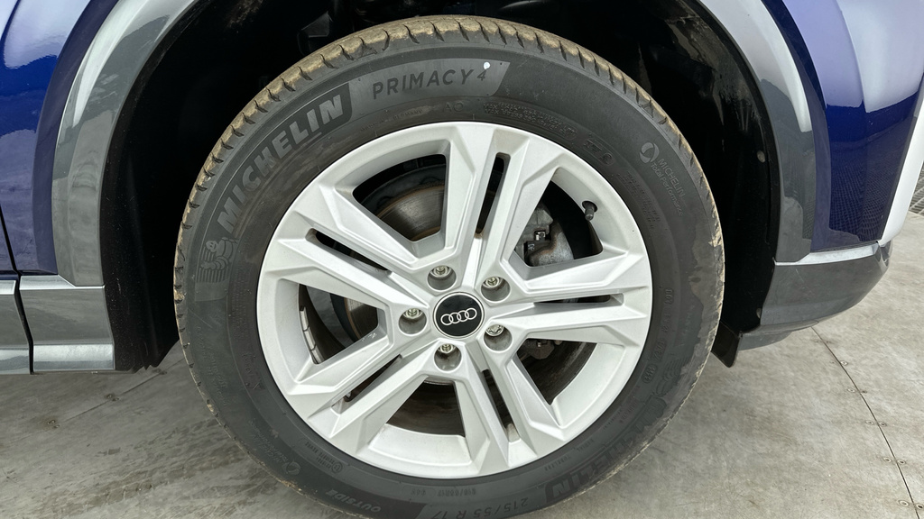 Audi Q2 30 Tfsi Sport Grey #30