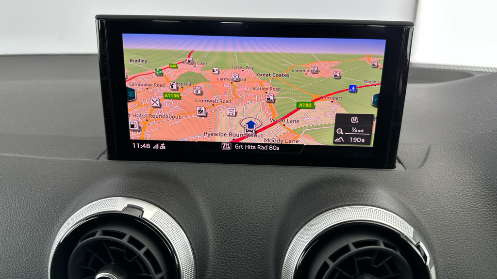 Audi Q2 30 Tfsi Sport Grey #14