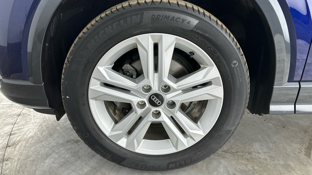 Audi Q2 30 Tfsi Sport Grey #27
