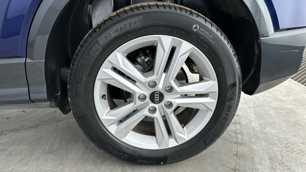 Audi Q2 30 Tfsi Sport Grey #28
