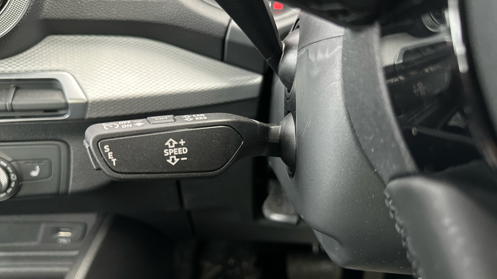 Audi Q2 30 Tfsi Sport Grey #16