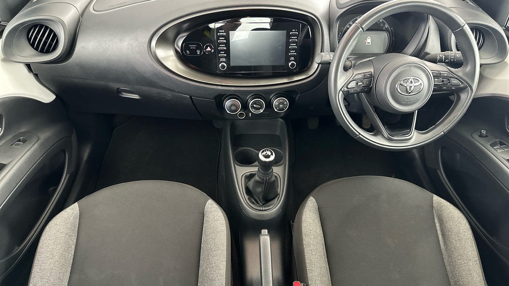 Toyota Aygo X Edge Automatic Green #13