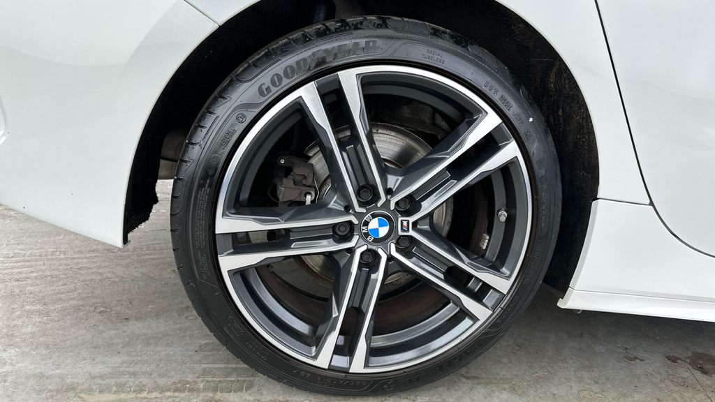 BMW 1 Series 128Ti #25