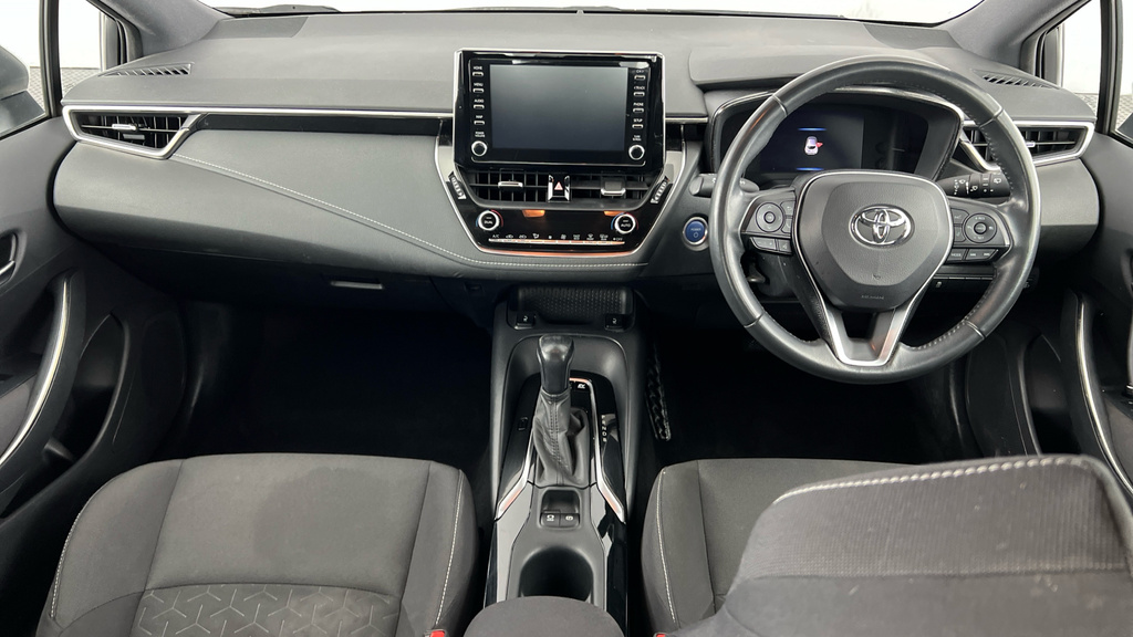 Toyota Corolla Vvt-h Icon Tech Black #14