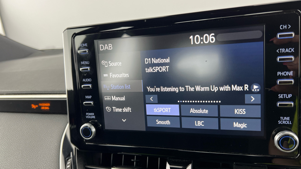Toyota Corolla Vvt-h Icon Tech Black #17