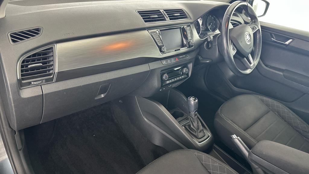 Skoda Fabia Se L Tsi Grey #10