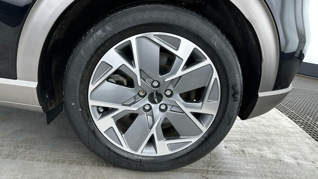 Genesis GV60 Suv 77.4Kwh Premium 2023 Grey #26