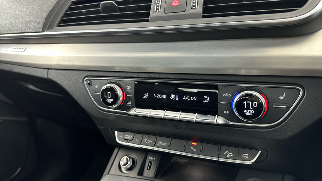 Audi Q5 Tfsi Quattro S Line Black #23