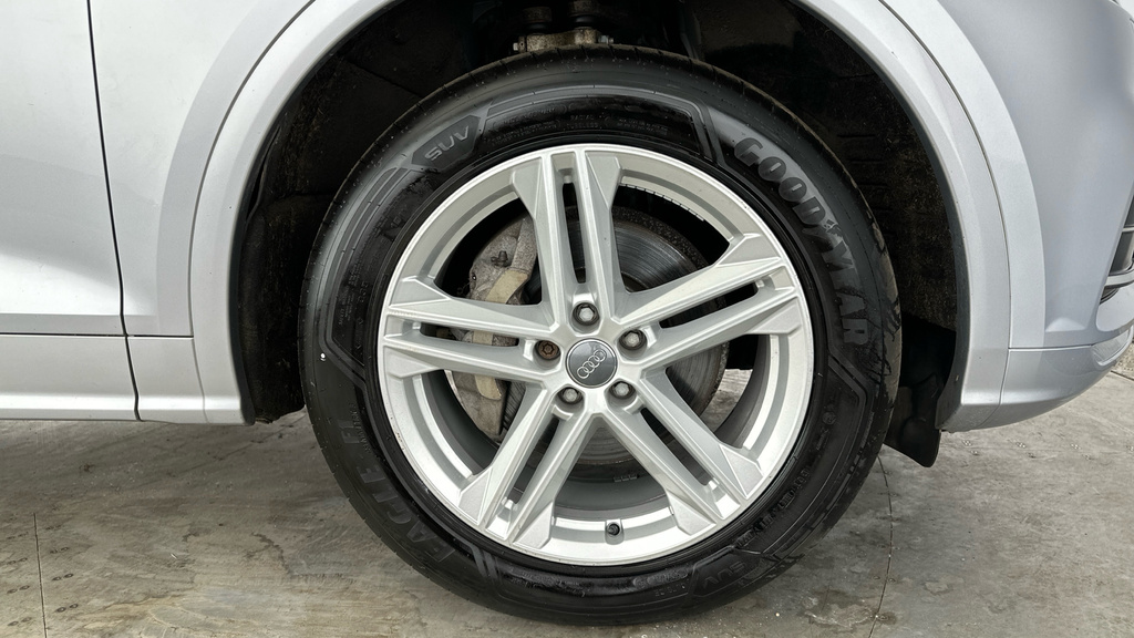 Audi Q5 Tfsi Quattro S Line Black #32