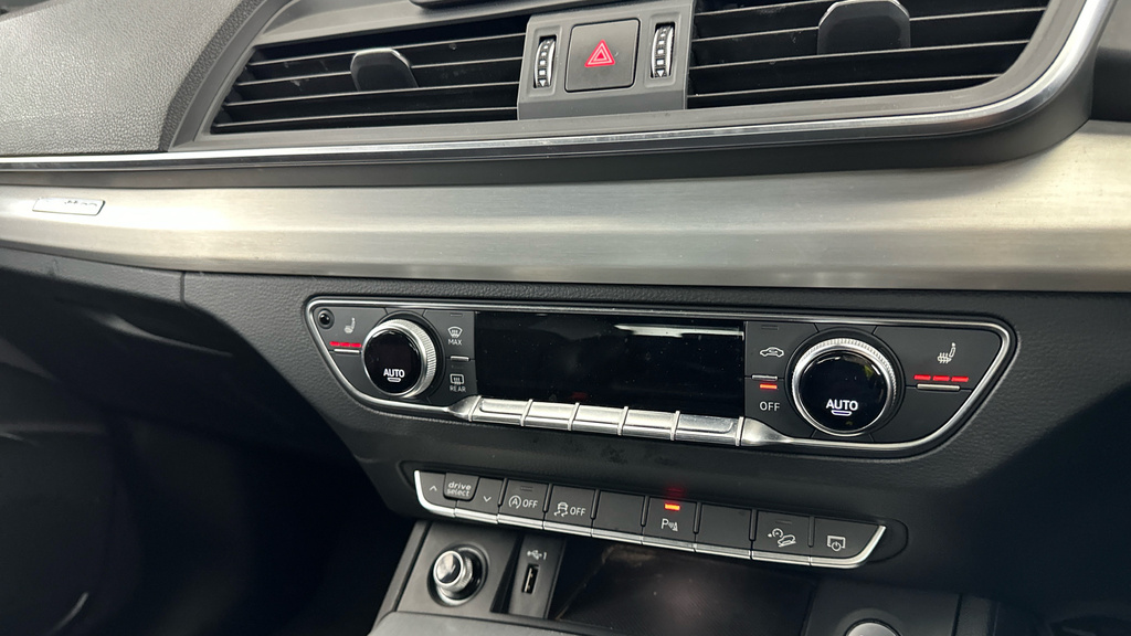 Audi Q5 Tfsi Quattro S Line Black #20