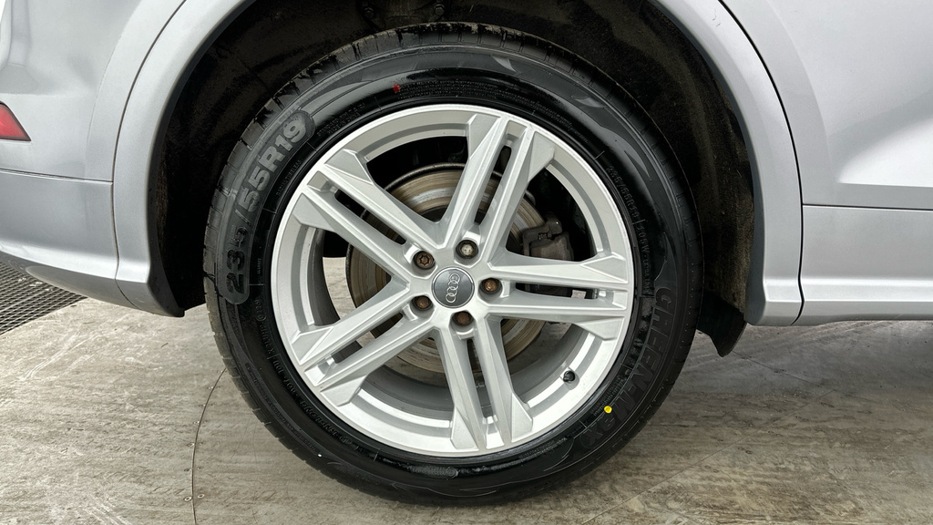 Audi Q5 Tfsi Quattro S Line Black #31