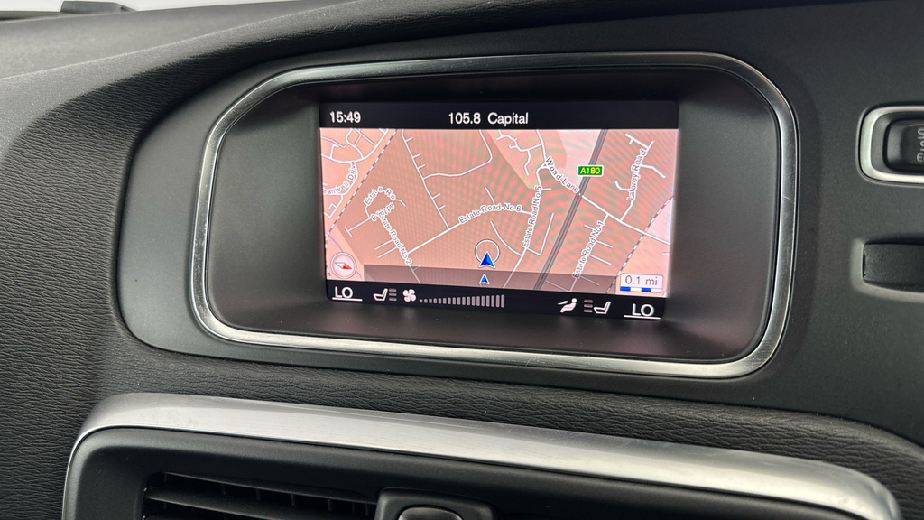 Volvo V40 T2 122 R Design Pro Blue #18