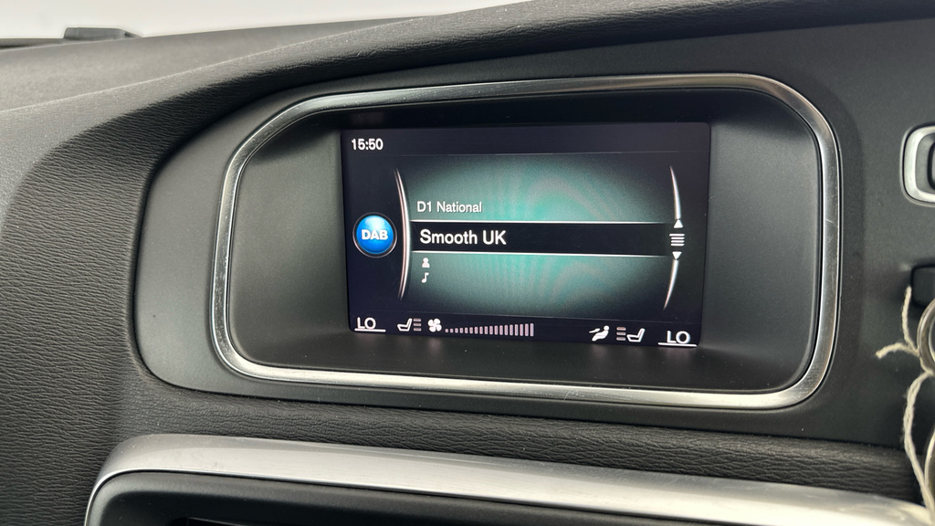 Volvo V40 T2 122 R Design Pro Blue #15