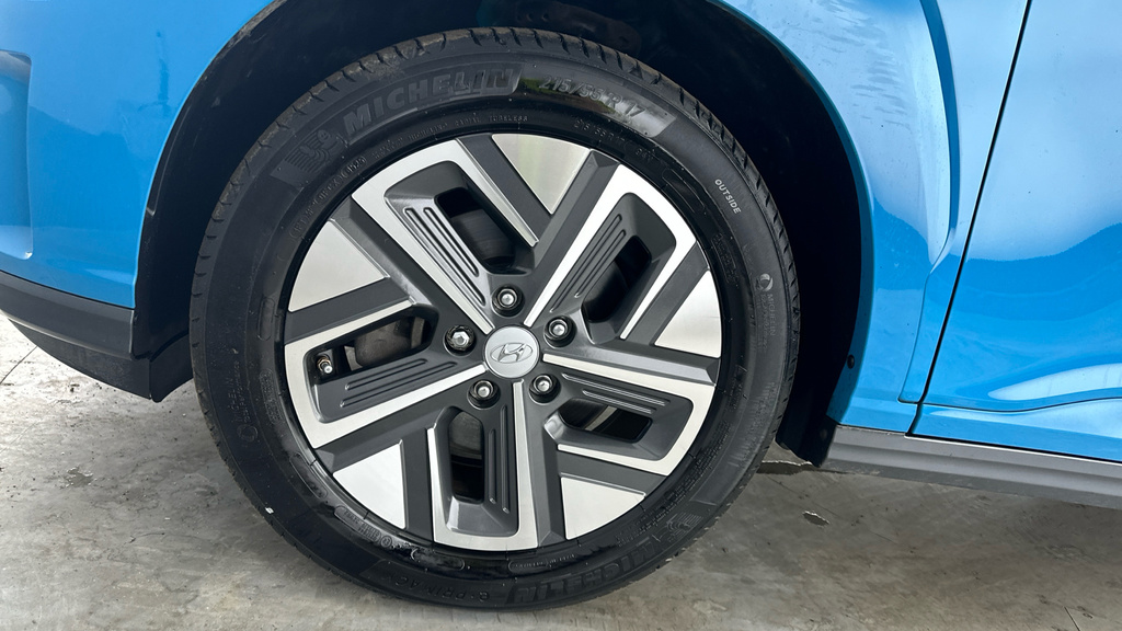 Hyundai Kona Hatchback Grey #23