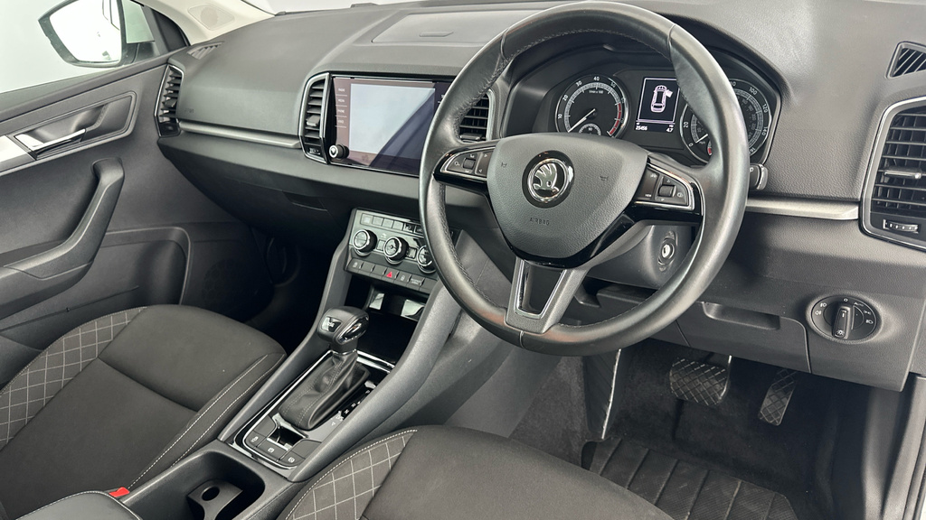 Skoda Karoq Suv Grey #9