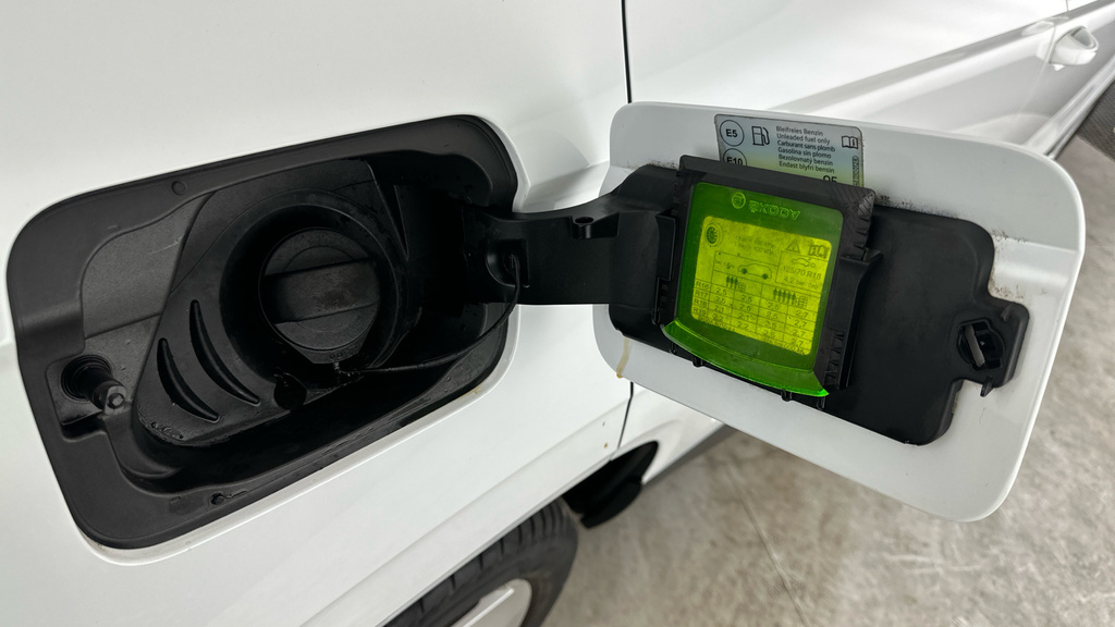 Skoda Karoq Suv Grey #29