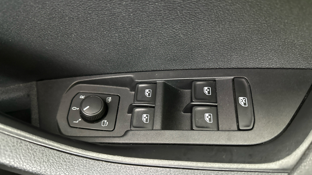 Skoda Karoq Suv Grey #12