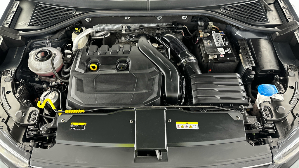 Volkswagen T-Roc Active Black #25