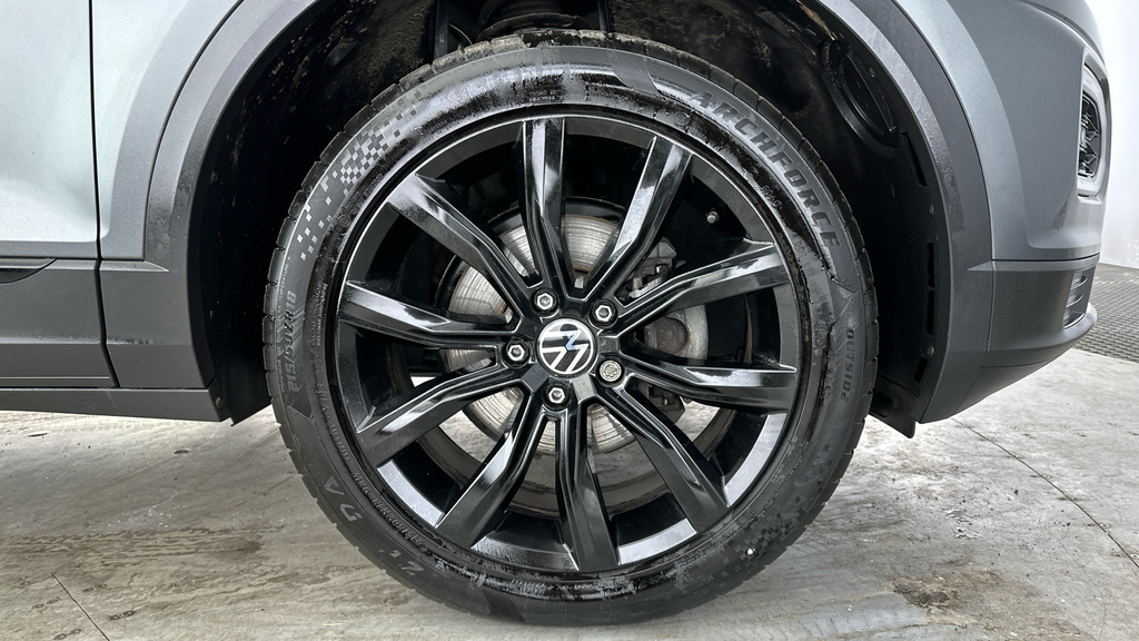 Volkswagen T-Roc Active Black #29