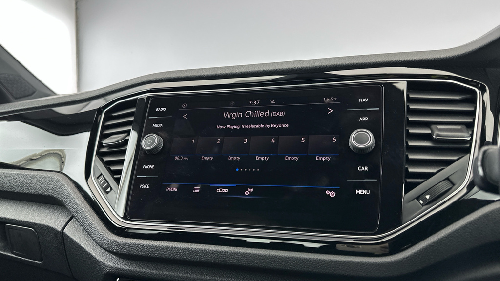 Volkswagen T-Roc Active Black #18
