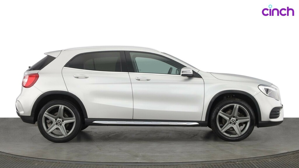 Mercedes-Benz GLA Class Amg Line Grey #2