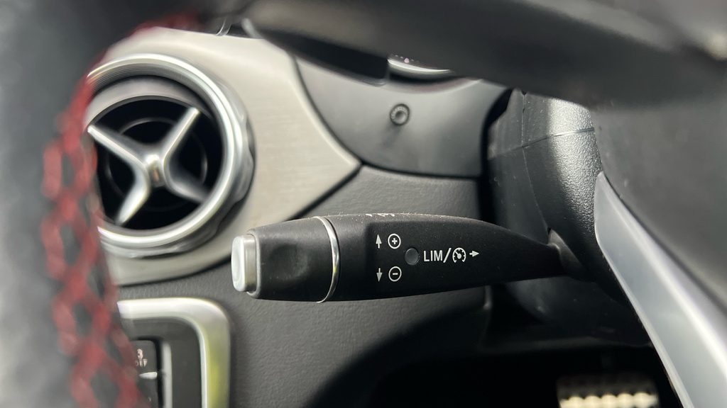 Mercedes-Benz GLA Class Amg Line Grey #15