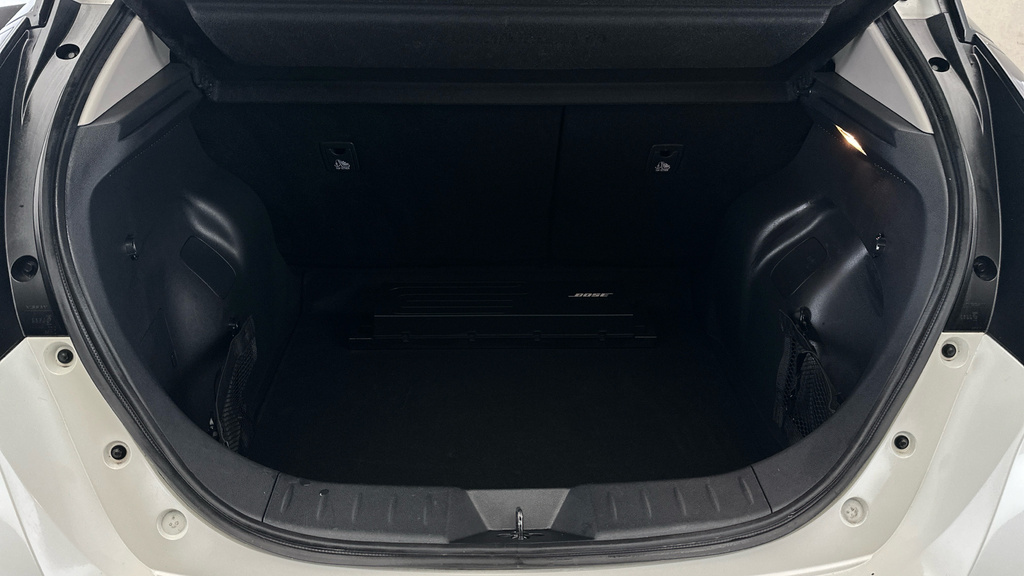 Nissan Leaf 59Kwh E Tekna Hatchback 217 Ps White #26