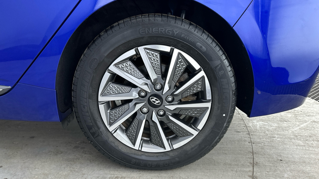 Hyundai Ioniq Premium Se Black #26