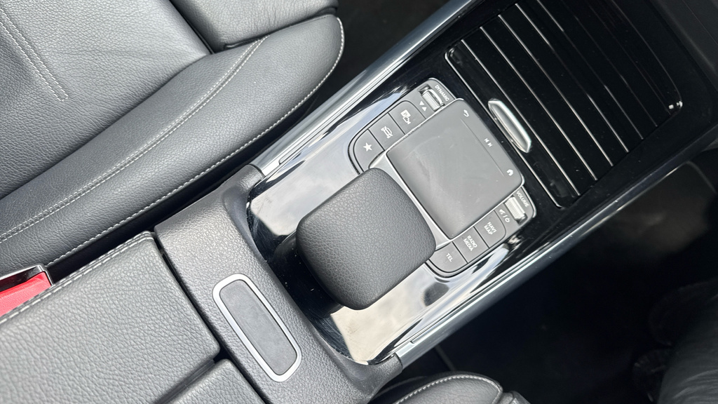 Mercedes-Benz GLA Class Amg Line Grey #39