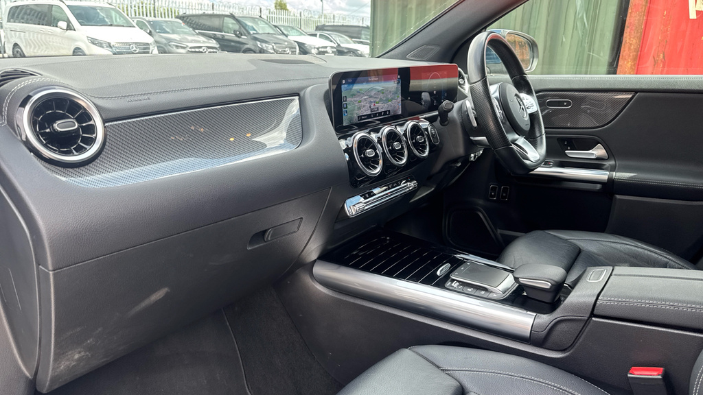 Mercedes-Benz GLA Class Amg Line Grey #14