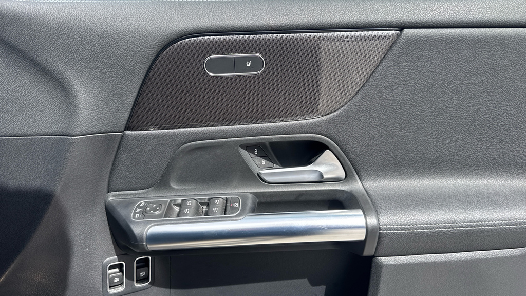 Mercedes-Benz GLA Class Amg Line Grey #41