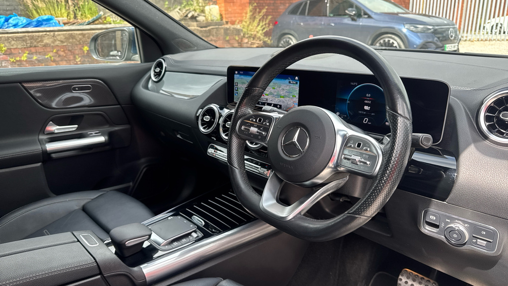 Mercedes-Benz GLA Class Amg Line Grey #13