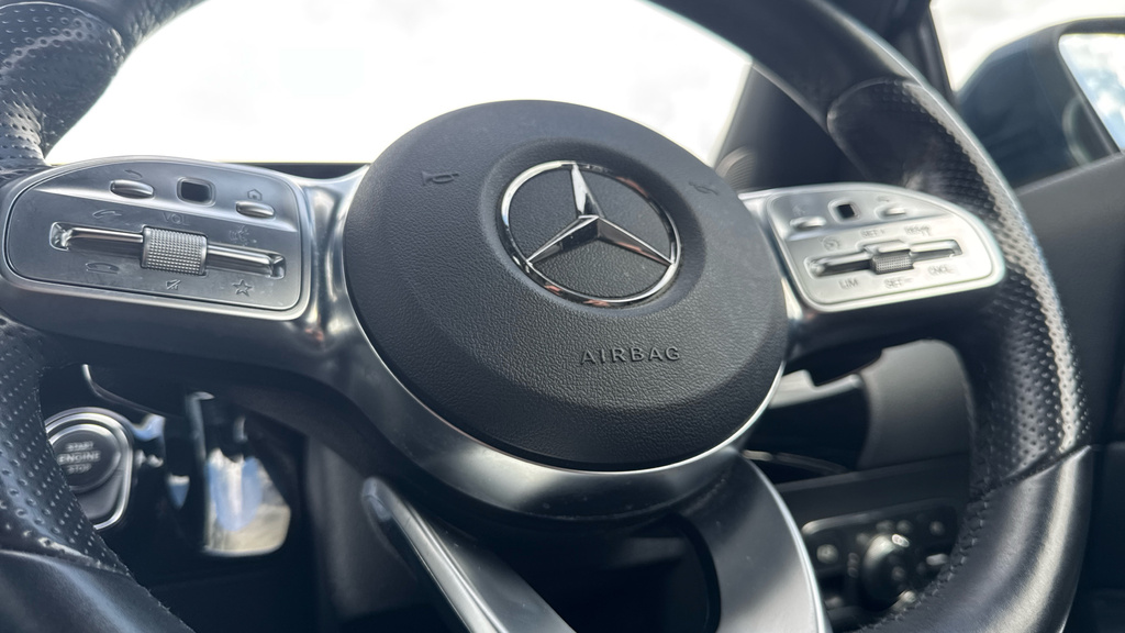 Mercedes-Benz GLA Class Amg Line Grey #31