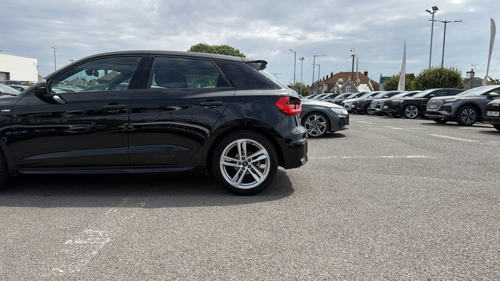 Audi A1 Black Edition 30 Tfsi 110 Ps 6-Speed Grey #19