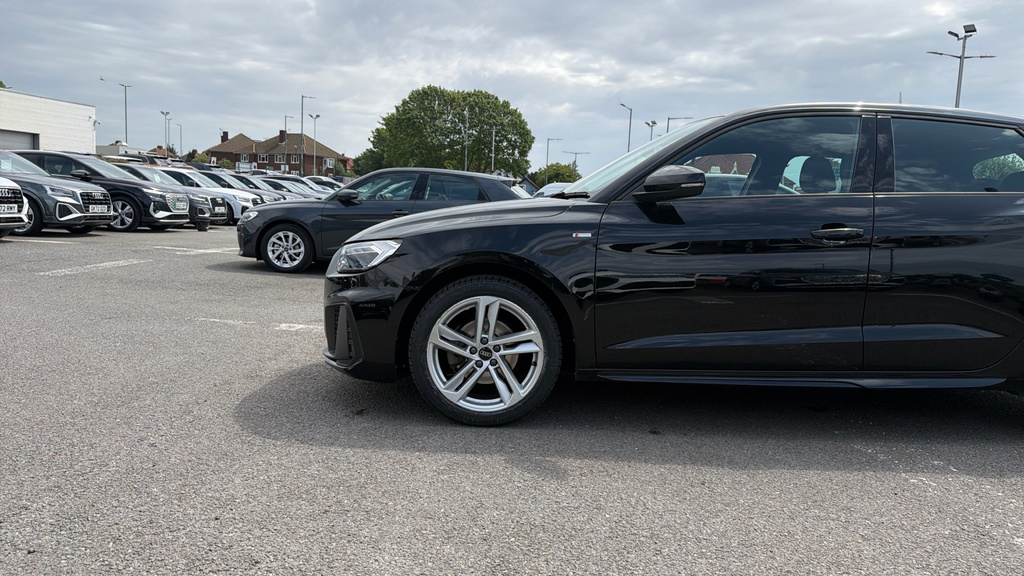Audi A1 Black Edition 30 Tfsi 110 Ps 6-Speed Grey #18