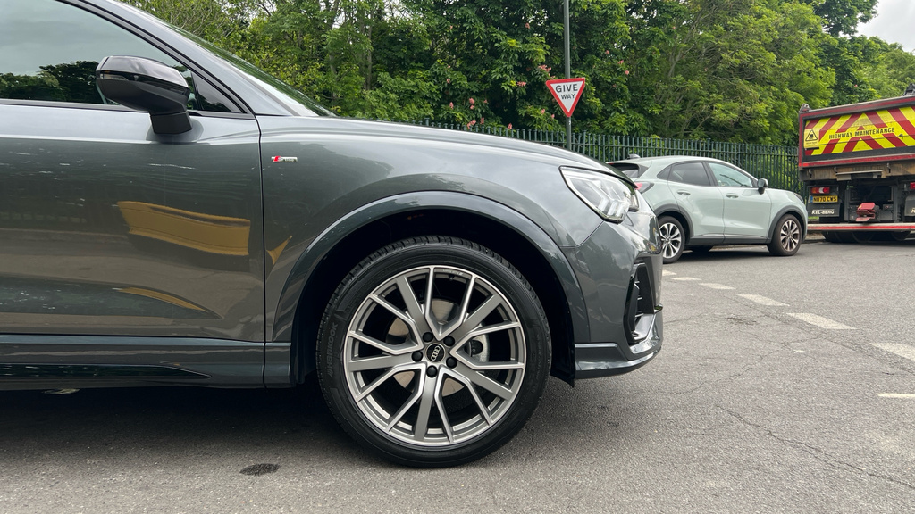 Audi Q3 35 Tfsi Black Edition S Tronic Tech Pack Black #17